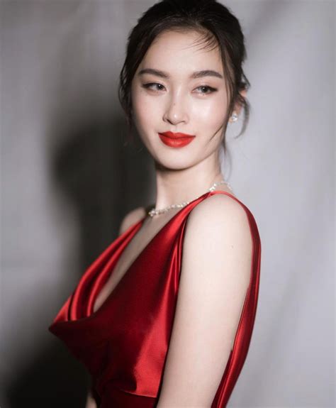 treechada poyd|Thai transgender model.